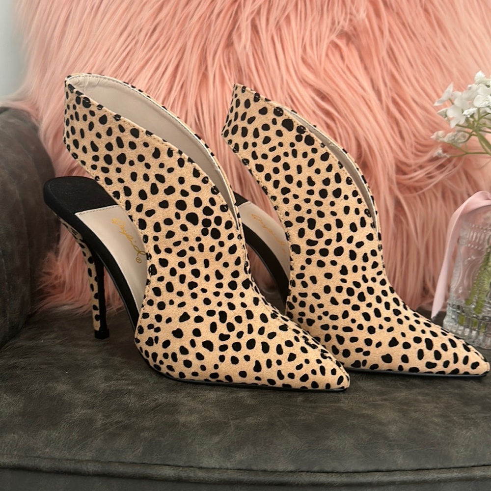 SUPER CUTE BOOTIES 🐆